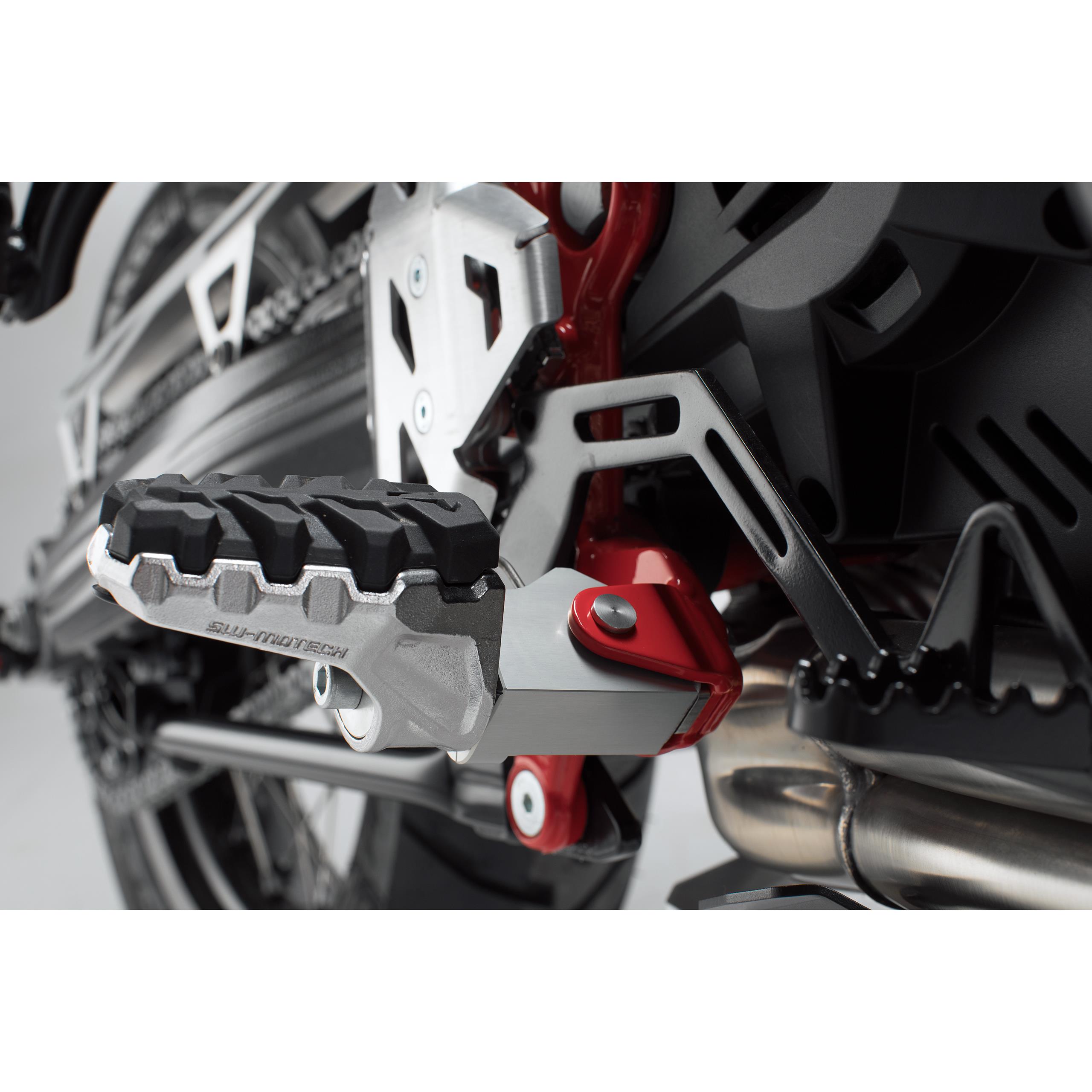 SW-MOTECH EVO Touring/OffRoad Fußrastenpaar FRS.07.112.10101